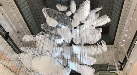 Le ragnatele di Chiharu Shiota